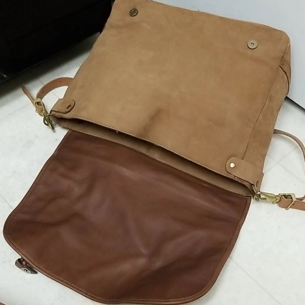 Vintage Leather Large Messenger Style Briefcase